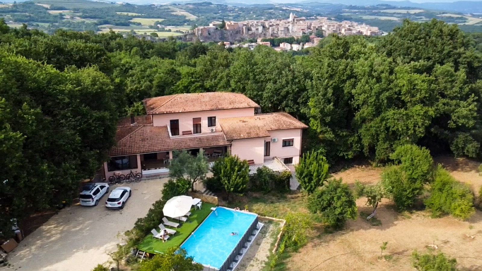 Nesting Away — Provincia di Viterbo, Italy