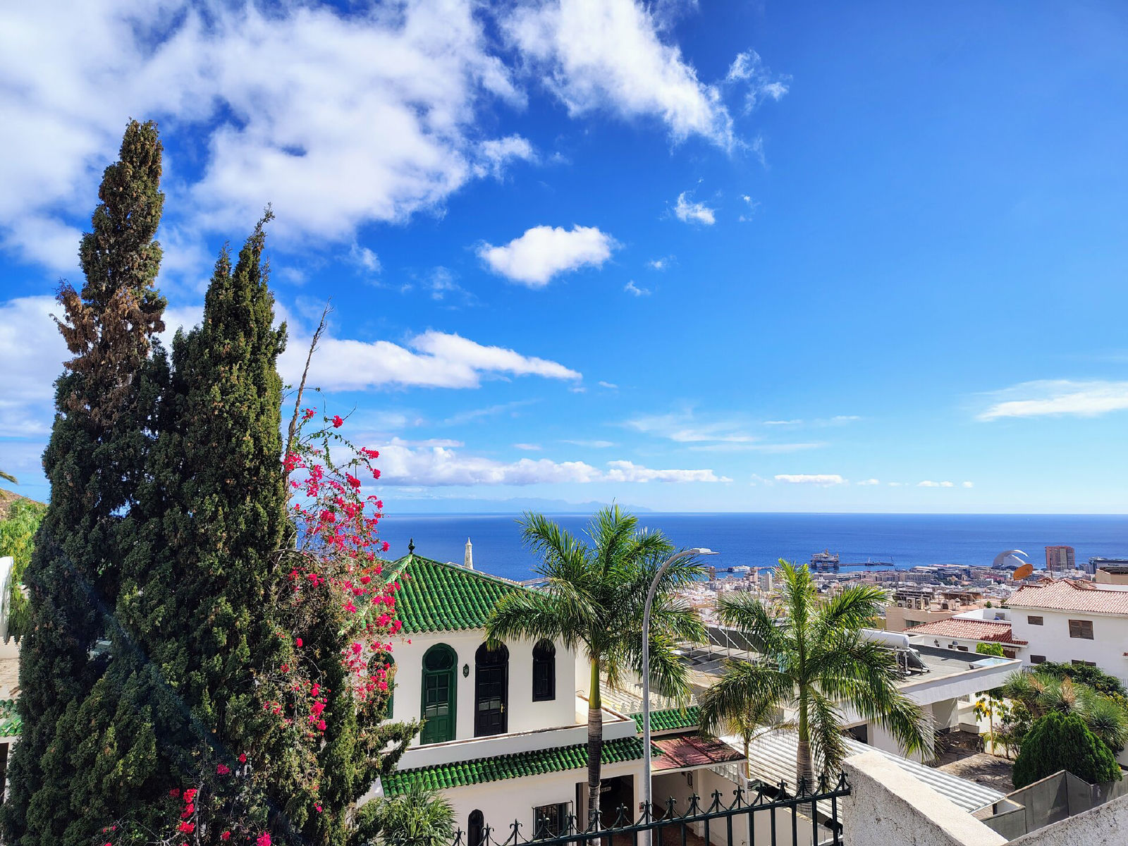 Blue Paradise Coliving — Coliving in Santa Cruz de Tenerife, Spain